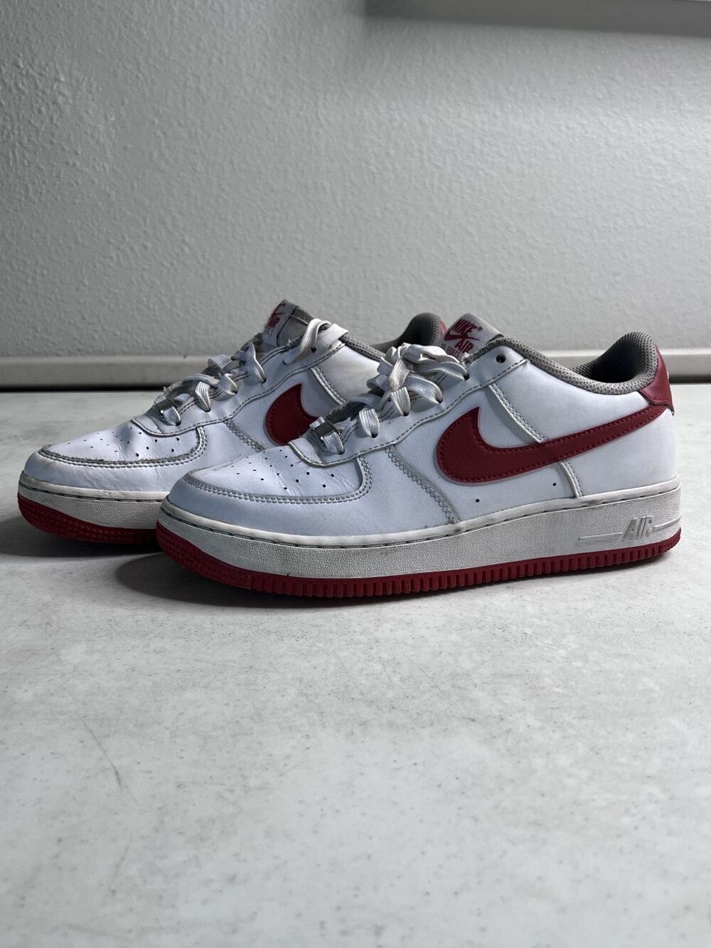 Nike Air Force 1 Low Men's 7Y White Team Red Basketball Sneakers